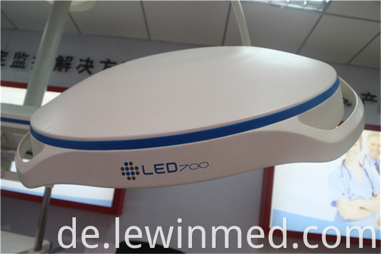 led operation light (31)